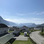 Kwatera prywatna Gustehouse Åndalsnes