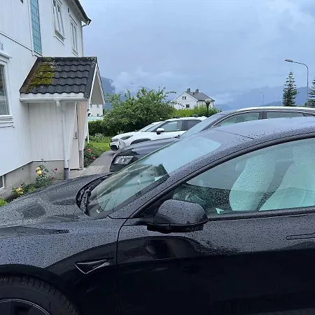 Gustehouse * Åndalsnes