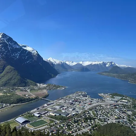 -andalsnes Quarto em Acomodações Particulares *