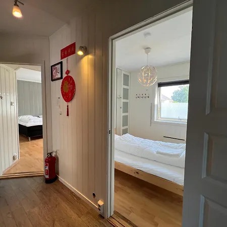 Gustehouse Pansiyon *